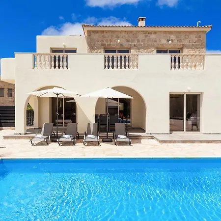 Villa Rafaela Peyia